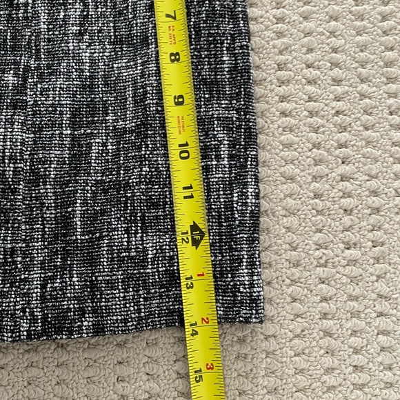 Theory mini skirt - Picture 2 of 6